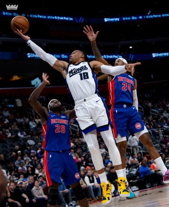 坎宁安29+5+11+3杜伦8中7,活塞主场23分大胜,威少难阻国王5连败